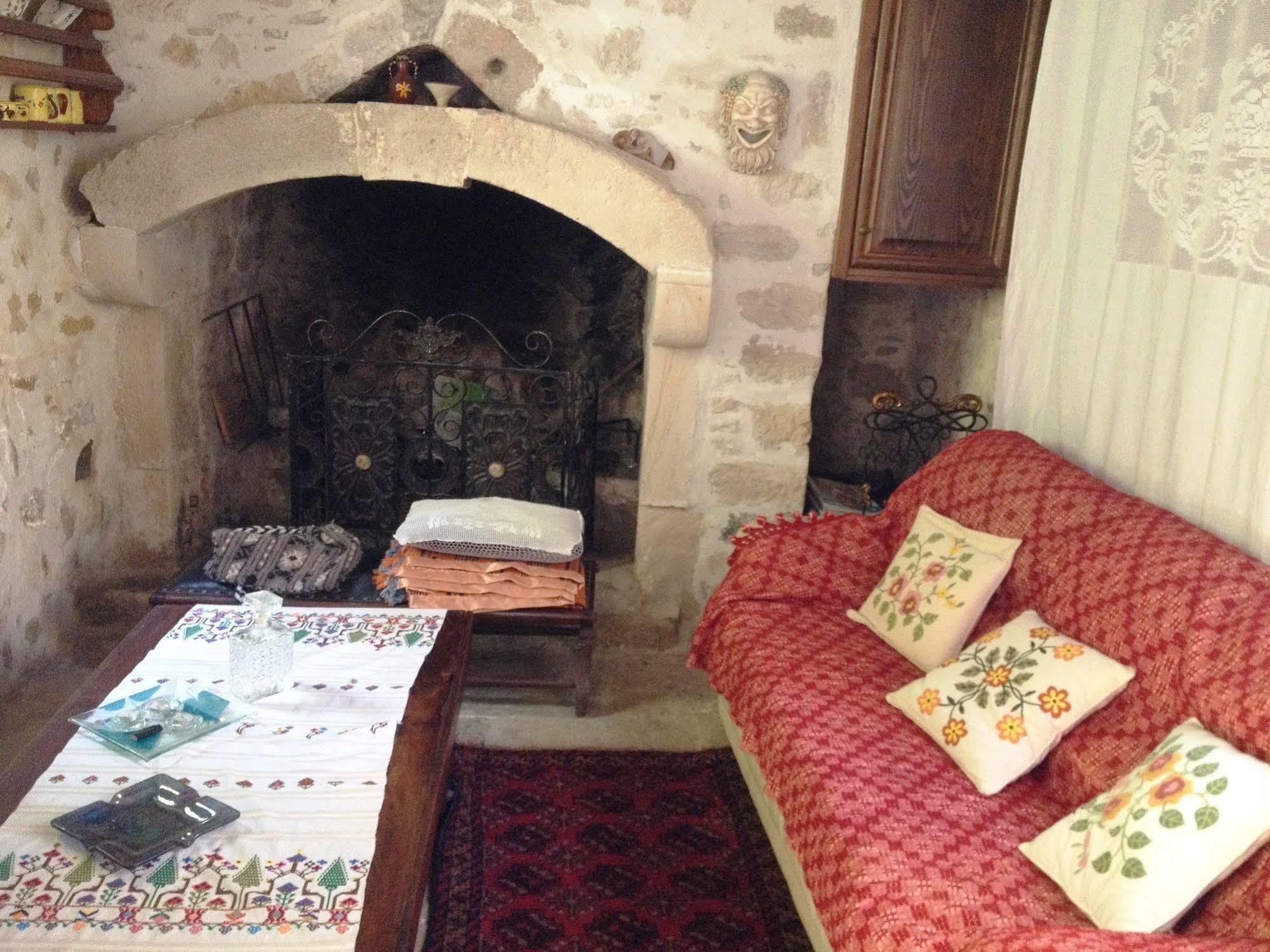 Traditional Cretan Houses,Agios Myronas Exterior photo