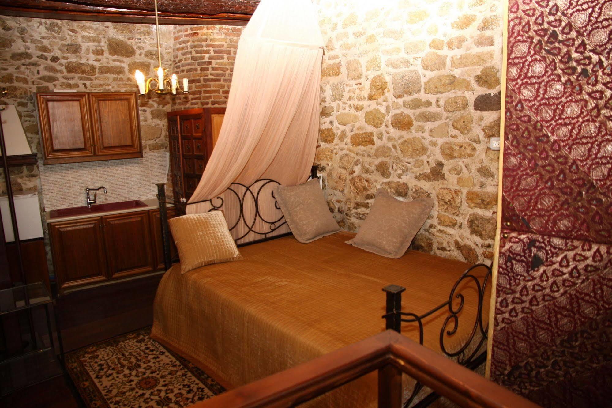 Traditional Cretan Houses,Agios Myronas Exterior photo